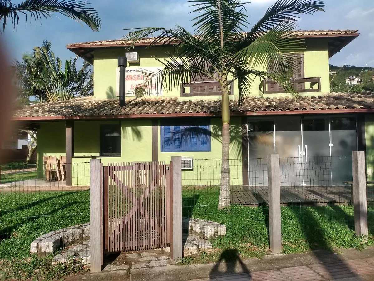 Condominio Sargento Laranja Garopaba 0*,